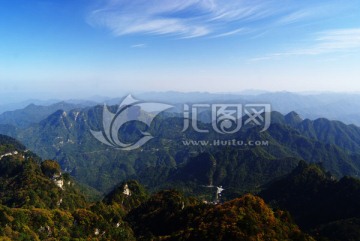 連綿群山 武當山風光