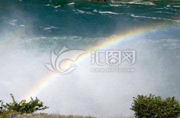 彩虹 雾 水景