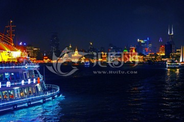 上海外滩浦西夜景全景