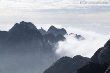 黄山 逆光剪影 云海苍茫