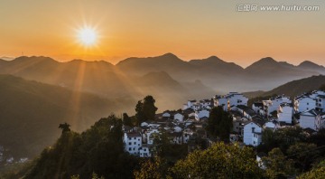 乡村晨景