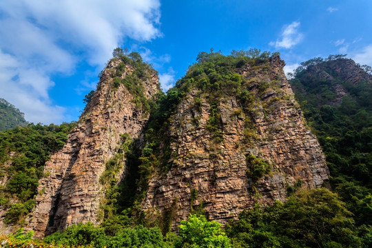 中国广东封开千层峰