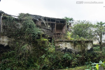 李坑村荒废的民居 残破 坍塌