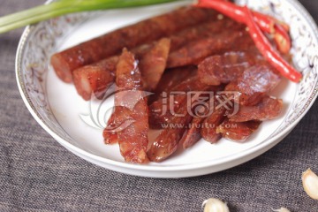 香肠肉片