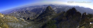 鸡冠山帽盔山全景