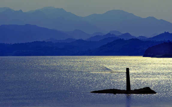 湖景