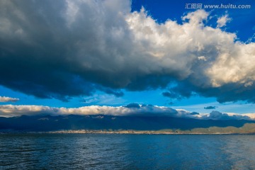 洱海早晨