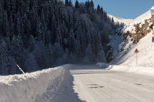 冰雪公路