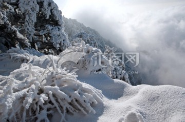 雪山