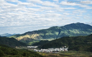 山村远景