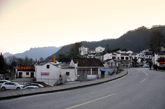 九华山街景