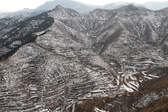 大山雪景