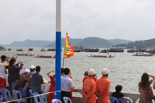 防城港国际海上龙舟赛