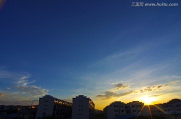 夕阳天空