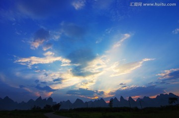 夕阳 晚霞 有噪点