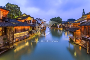 江南古镇夜景