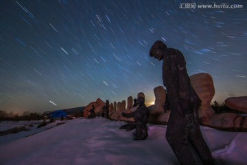 恐龙雕塑星轨