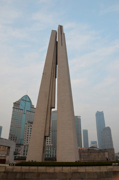 上海人民英雄纪念塔 无人竖幅