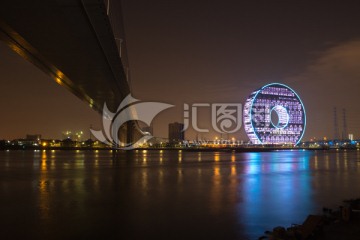 广州圆大厦夜景