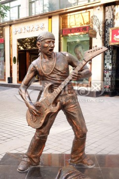 街头雕塑 吉他手