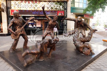 街头雕塑 街舞