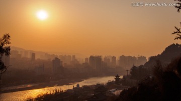 夕阳下的兰州黄河