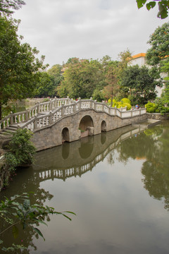 中山大学风景拱桥