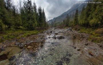 峨眉山雅安高庙黑山村