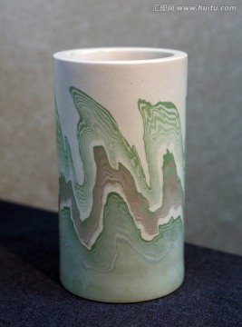 绞胎陶瓷花瓶