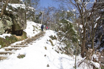 雪地风景 小路 积雪铺地