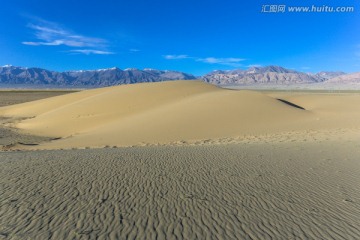 青海格尔木沙漠