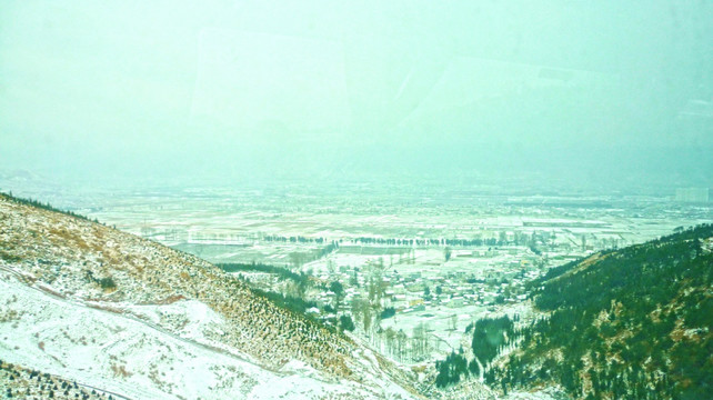 村庄雪景