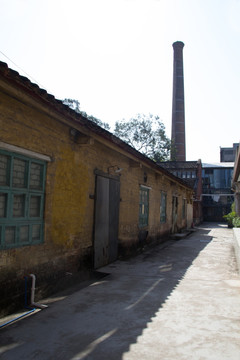 红砖厂烟囱旧车间街区