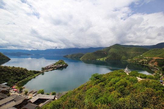 泸沽湖