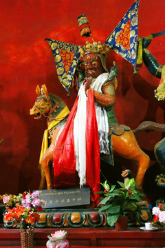 藏族犀牛皮盔甲神