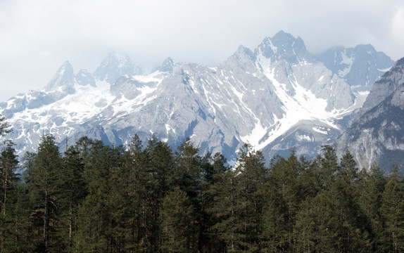 玉龙雪山