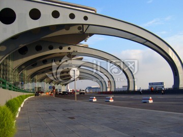 青岛机场航站楼建筑局部特写