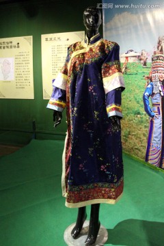 蒙古族服飾
