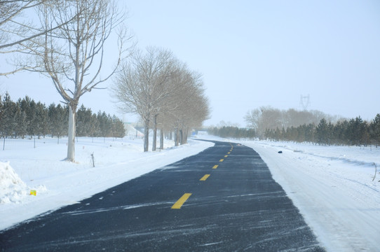 雪天路面