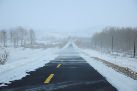 雪天路面