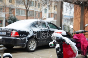 雪后的居民小区