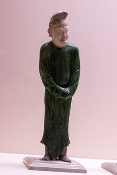 绿釉陶男陶俑