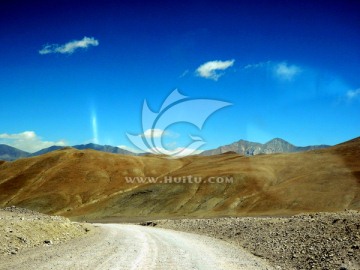藏北高原的公路