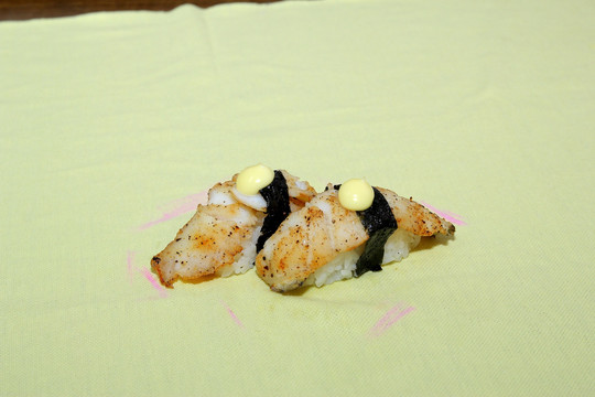 黑椒鳕鱼寿司