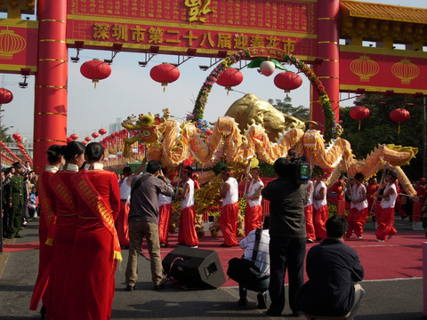 牛年花市舞龙