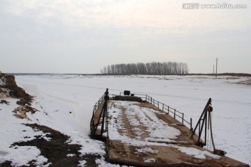 千里冰封 萬(wàn)里雪飄 大江 冰雪