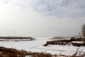 千里冰封 萬(wàn)里雪飄 大江 冰雪