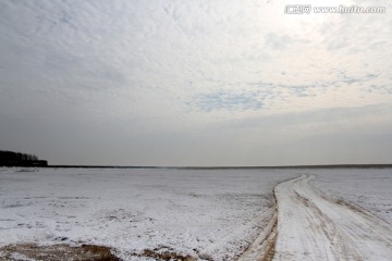 千里冰封 萬里雪飄 大江 冰雪