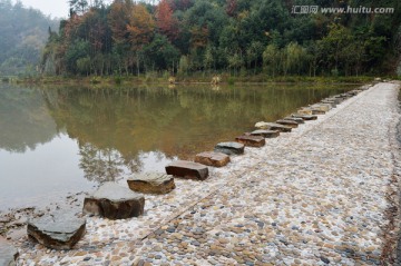 湖光山色