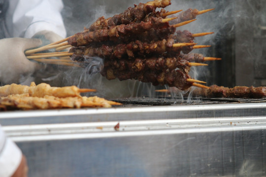 烤羊肉串